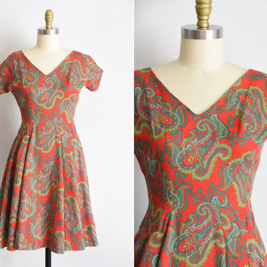 1950s Holiday Paisley dress 