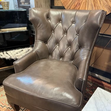 Wingback TOMS-PRICE leather chair with nailhead trim