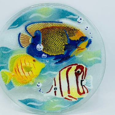Signed artist Peggy KARR Fused Glass ART 7 3/4"  Fish Plate~ EXCELLENT 