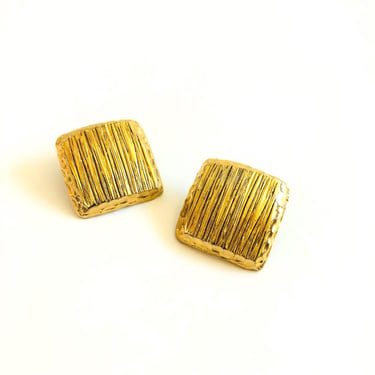 Vintage Textured Gold Tone Earrings 