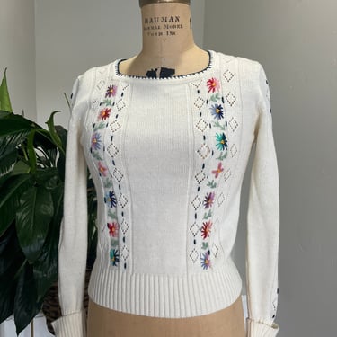 1970s Does 40s Cream Acrylic Sweater with Embroidered Floral Detail 