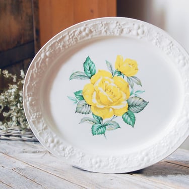 Homer Laughlin china platter / Theme Eggshell Yellow Rose Pattern platter / cottage decor / shabby chic / vintage floral china platter 