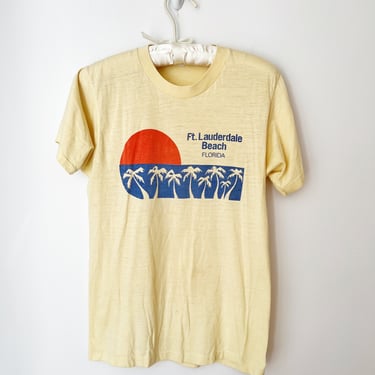 SIZE M Vintage Fort Lauderdale Beach Florida T-shirt Tee 70s / Paper Thin / Super Soft 