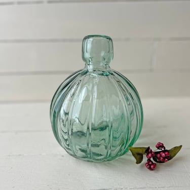 Vintage Recycled Glass Vase // Ribbed Ball Vase, Round Vase, Unique Blue Vase // Perfect Gift 