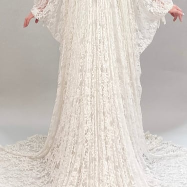 Vintage White Lace Bridal Gown with Batwing Sleeves & Train 