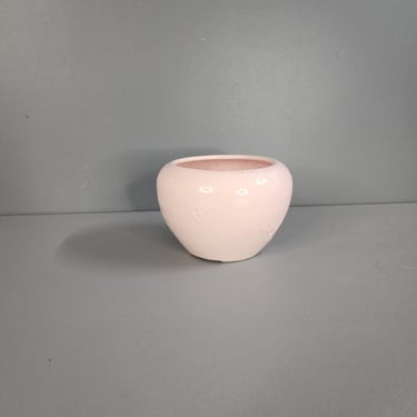 Horton Ceramics Pink Pottery I6 Vase 