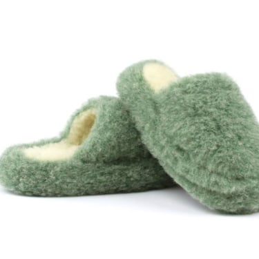 Fluffy Wool Slide Slippers - Leaf Green