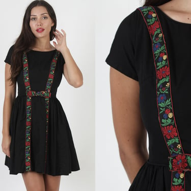 Cute Black Dirndl Style Mini Dress / Vintage 70s Floral Embroidered Sundress / Mod Cocktail Party Outfit 