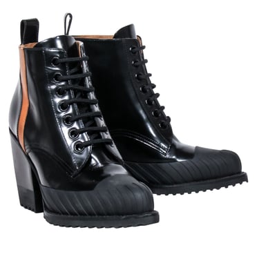 Chloe - Black &amp; Tan Patent Leather Lace Up Short Boots Sz 8