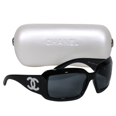 Chanel - Black Square w/ White &quot;CC Logo Sunglasses