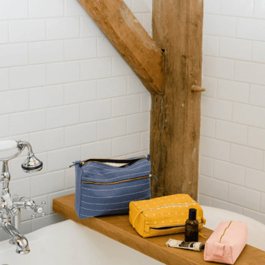 Small Grid-Stitch Toiletry Bag