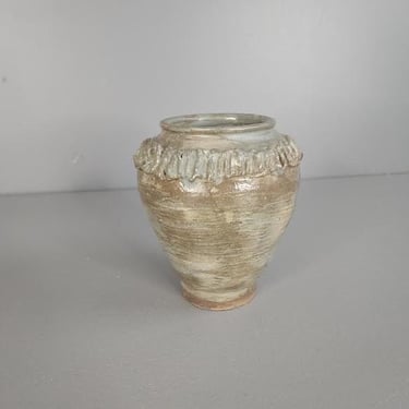 Studio Pottery Vase Signed Susan Garland '72 