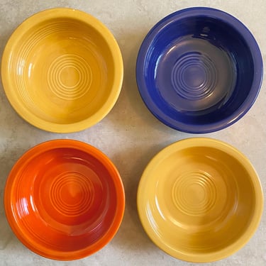 Set of 4 1950s 60s Old Homer Laughlin Vintage Hlc Fiestaware Retired~excellent condition~ yellow, orange, cobalt blue~ 5.5” inch bowl set 
