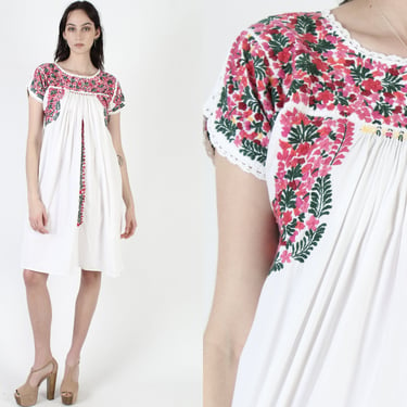 White Oaxacan Mini Dress / Cotton Mexican Hand Embroidered Dress / Bright Floral Quincenera Fiesta Cover Up 