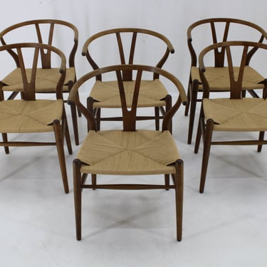 1960s Hans J. Wegner Set of 6 Early Wishbone Chairs in Oak By Carl Hansen and Son, Denmark 