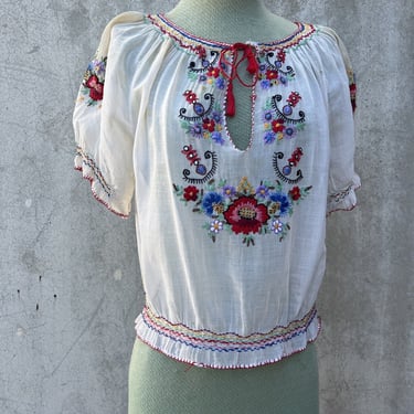 Vintage 1930s Hungarian Peasant Blouse Embroidery Flowers Dress Shirt Top Cotton