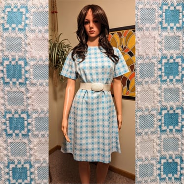 Vintage 1960s Blue & White Checked Plaid Gingham Polyester Short Sleeve 60s 70s Shift Mini Dress 