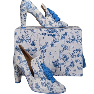 She Is Cheval - White & Blue Toile Print Satin Heels Sz 8.5