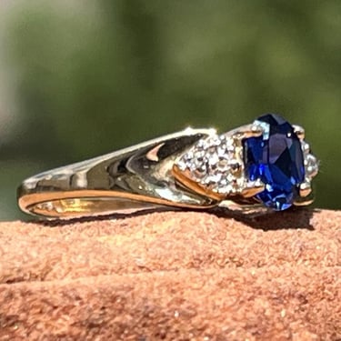Vintage Solid 10k Yellow Gold Sapphire Ring with Diamond Cluster Highlights 
