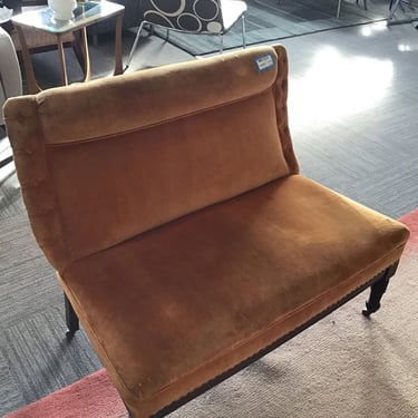 Autumn Larch Settee (Seattle)