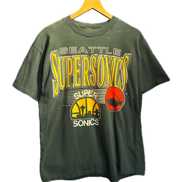 Vintage 1990's Seattle Supersonics Green T-Shirt Sz. L