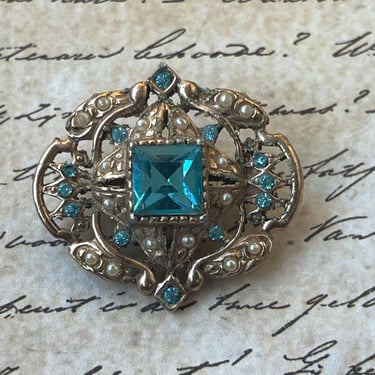 ornate blue jewel filigree brooch tiny jeweled lapel pin 