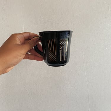 Vintage Decorative Black Mug 
