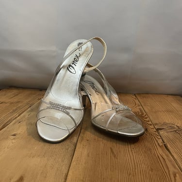 1970s Metallic Silver Clear Vinyl Rhinestone disco shoes heels pumps Slingback 6.5 