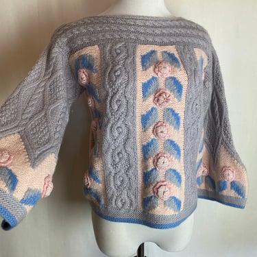 Vintage beautiful chubby wool sweater~ belled sleeves chunky nubby cable knit crocheted raised flowers colorful pastels Medium 6ish 
