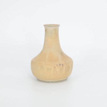 Small Mid-Century Scandinavian Modern Collectible Sandy Brown Stoneware Vase by Gunnar Borg for Höganäs Keramik, 1960s 