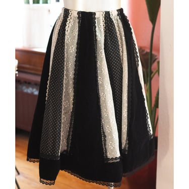 Vintage Prairie Midi Skirt - 1970s - Carefree Fashions, Gunne Sax Style - Velvet, Lace - Witchy, Fall, Boho, Cottagecore, Black, White 