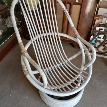 Rattan Swivel Chair