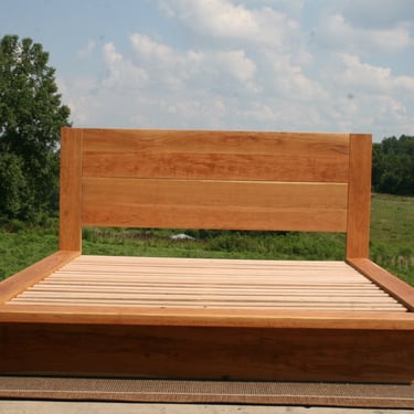 ZCustom Half Sha NcFwV01 King, Wormy Maple Bed, wide Plat Sides, Head Board; 2 0f BT110B; X6320C, 8 dw, 60x20x35