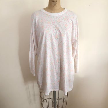 Oversized T-Shirt with Hearts and Roses Print - 1980s 