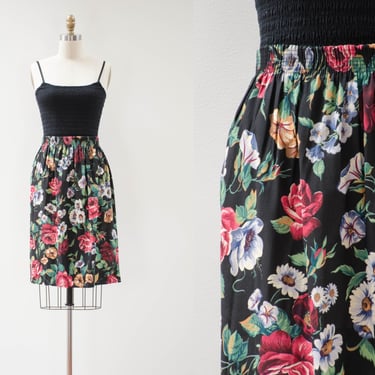 cute cottagecore skirt | 80s 90s plus size vintage black red green romantic rose daisy short mini skirt 