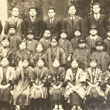 Antique Japanese Taisho School Photograph Group Student Hakama Black White PH119