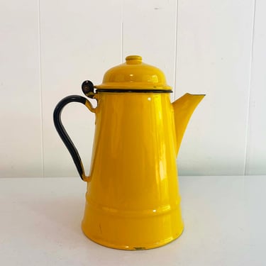 Vintage Yellow Enamel Teapot Poland Handle Danish Style Farmhouse Decor 50s 1950s Mid Century Mid-Century Kitchen Home Retro White Black 
