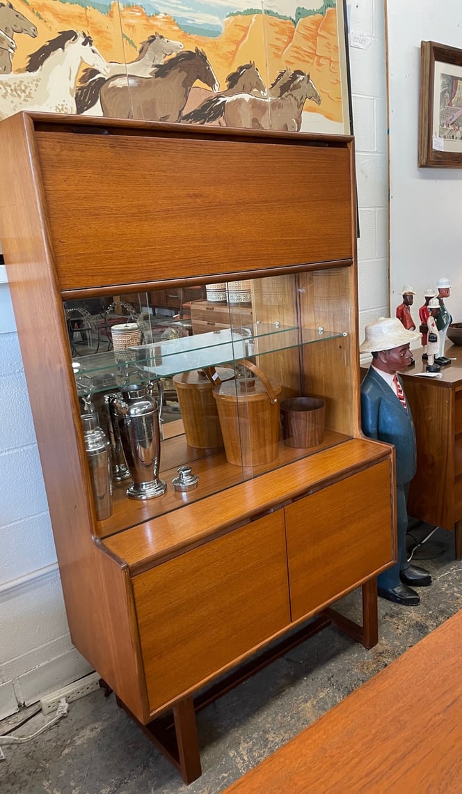 Teak upright Bar Contact Modern San Antonio, TX