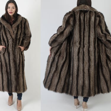 Full Length Raccoon Fur Coat / Mens Mountain Man Fur Jacket / Vintage 70s Unisex Outdoors Lumberjack Overcoat 