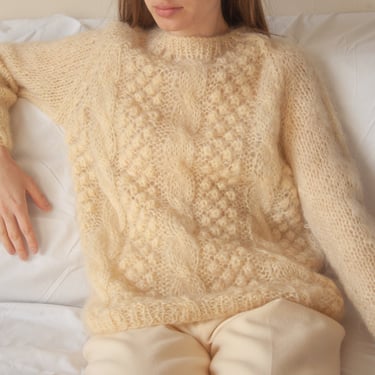 6674t / 1960s cream italian mohair cable knit crewneck sweater / s / m 