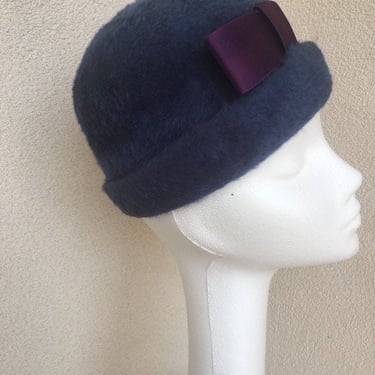 Vintage mid century royal blue fuzzy formal hat purple bow Mystere Betmar 