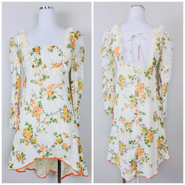 1970s Vintage Cream Floral Romantic Prairie Dress / 70s / Seventies Juliette Sleeve Balconette Cotton Mini Dress / Size Medium 