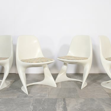 Set of 4 Ivory White Vintage Alexander Begge Casalino Moulded Plastic Cantilever Dining Chairs Casala Space Age Mid Century Modern Desk Cafe 