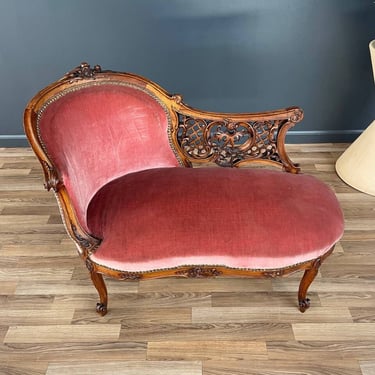 Antique French Louis XV-Style Carved Walnut Chaise Lounge , c.1940’s 