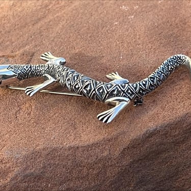 Kabana ~ Southwestern Sterling Silver Lifelike Detailed Lizard Pin / Brooch 