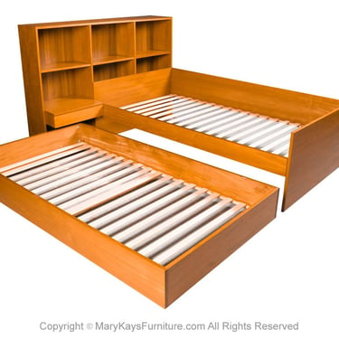 Mid Century Modern Teak Single Twin Size Trundle Bookcase Headboard Bed 