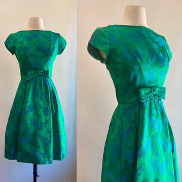 Vintage 50s 60s COCKTAIL Dress / Party Special Occasion Dress / Iridescent Green + Blue SILK Satin Damask  / Bow + Crinoline / XS 