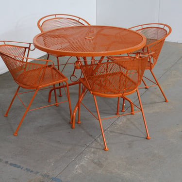 Mid-Century Modern Outdoor Iron Table and 4 Curved Back Chairs in Atomic Orange 