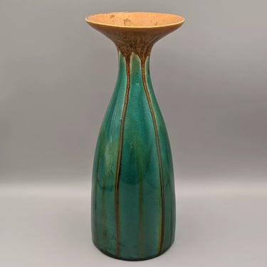 Toyo Ikiebana Vase