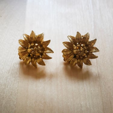 Gold-Toned Sunflower Clip-On Earrings - 1970s 